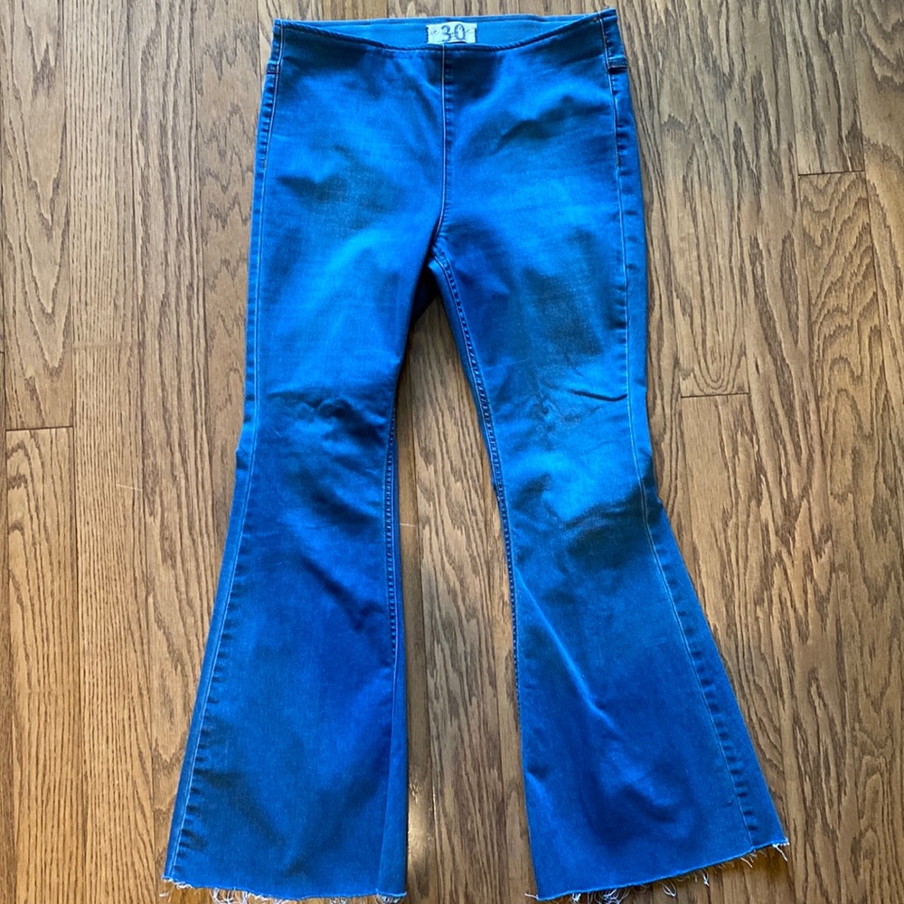 FREE PEOPLE Penny Pull on Jean flare
